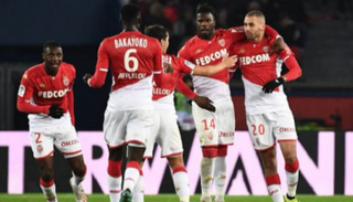 احتفال لاعبي موناكو بهدف سليماني