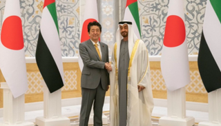 جانب من لقاء الشيخ محمد بن زايد آل نهيان وشينزو آبي