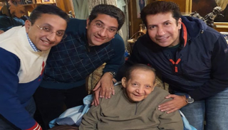 جورج سيدهم مع هاني رمزي وشقيقيه