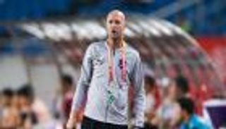 تزامنا مع تغيير مدرب برشلونة.. نجل كرويف يخوض أكبر تحدياته التدريبية