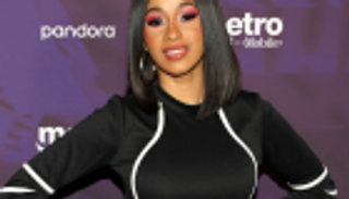 كاردي بي.. من غناء الراب إلى مقعد السياسة