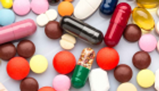 حيلة لابتلاع كبسولات الدواء الكبيرة بسهولة