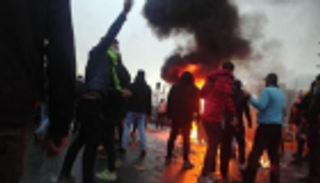 دير شبيجل: مظاهرات الإيرانيين ضد النظام "غير مسبوقة"