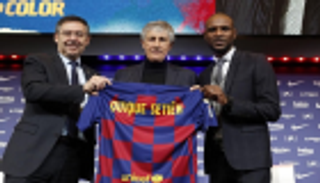 كيكي سيتين.. "الأستاذ" القادم لبرشلونة بعد رحلة بلا ألقاب