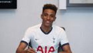 رسميا.. جيدسون فرنانديز أولى صفقات مورينيو في توتنهام