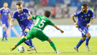 لقاء سابق بين الفريقين