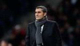 رغم إقالته.. لفتة طيبة من فالفيردي تجاه برشلونة