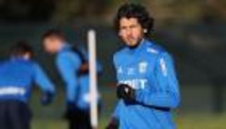 هل يعود أحمد حجازي لصفوف الأهلي المصري؟