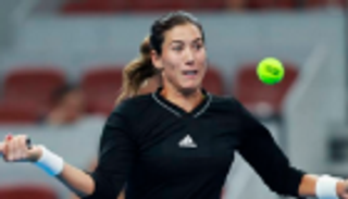 فيروس يبعد موجوروزا عن ربع نهائي بطولة هوبارت للتنس