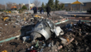 أوكرانيا تجدد طلبها لإيران بتسليم الصندوقين الأسودين للطائرة المنكوبة