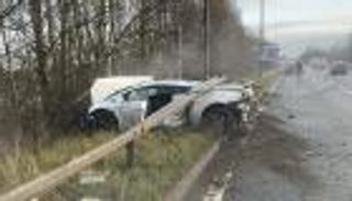 نجاة حارس مانشستر يونايتد بعد تحطم سيارته