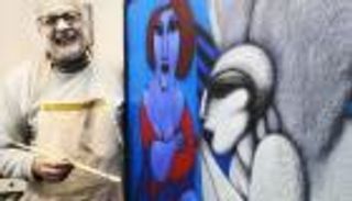 التشكيلي مصطفى رحمة: رسومات الأطفال تساعدني في لوحاتي