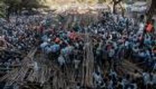 مصرع 10 في انهيار منصة خشبية بإثيوبيا