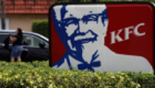 "كنتاكي" تعتذر عن إعلان "مسيء للمرأة"