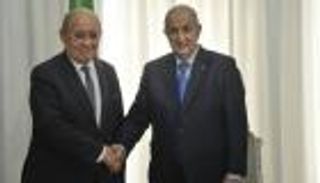 تبون يجهر بالخلاف المكتوم مع باريس ويعلن عن تجاوزه