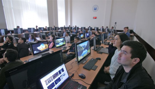 المبادرة تستهدف تدريب 5 ملايين شاب في المجتمعات الفقيرة