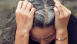 العلاقة بين التوتر والشيب.. علماء يفسرون