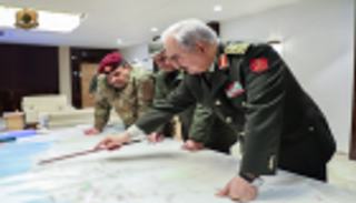 خبراء: إعادة حظر الطيران على طرابلس تقي ليبيا من شر كبير