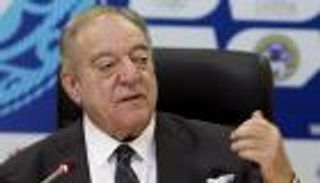 فيلم وثائقي يطيح برئيس الاتحاد الدولي لرفع الأثقال من منصبه