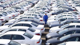 الركود يخيم على قطاع السيارات عالميا