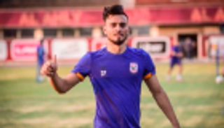 سموحة يتعاقد مع مهاجم الأهلي المهمش