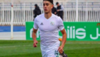 وكيل الجزائري خاسف يستعجل مارسيليا لتحديد مصير الصفقة