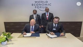 جانب من توقيع اتفاقيات شراكة استراتيجية بين الإمارات ودافوس