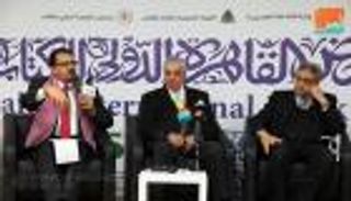 زاهي حواس يكشف أسرار الحضارة الفرعونية بـ"القاهرة للكتاب"