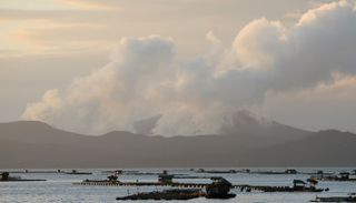 بركان تال بالفلبين يثور مجددا
