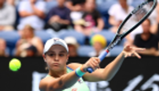 بارتي تواصل التحليق بحلم أصحاب الأرض في بطولة أستراليا للتنس