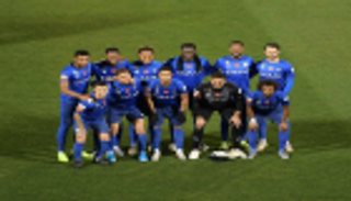 الهلال يفرط في صدارة الدوري السعودي بالتعادل مع الشباب