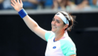 أنس جابر.. قصة بطلة عالمية ولدت من رحم المعاناة