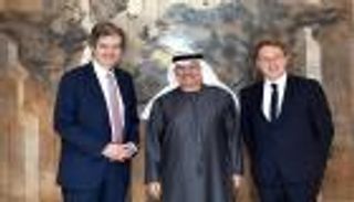 قرقاش وأمين عام الخارجية الفرنسية يبحثان تعزيز العلاقات