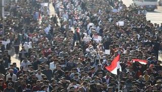 العراقيون يحتشدون ضد النفوذ الإيراني