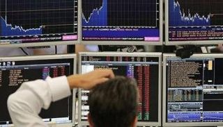 أسهم أوروبا تهوي بسبب كورونا في نهاية تعاملات الإثنين