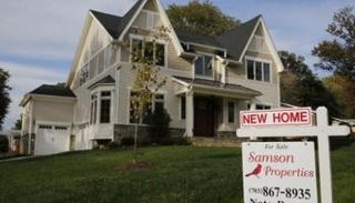 مبيعات المنازل الأمريكية الجديدة تتراجع للشهر الثالث 