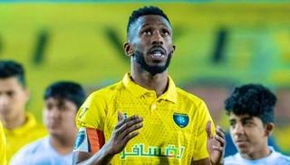 طلال العبسي