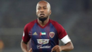 إسماعيل مطر يوضح موقفه من اعتزال اللعب دوليا