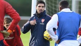 أرتيتا ولاعبو أرسنال