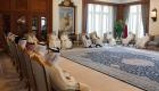 إطاحة أمير قطر برئيس وزرائه.. أزمة ثقة ومخاوف أمنية