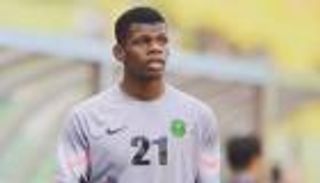 حارس أهلي جدة يعلق على أنباء انتقاله للهلال