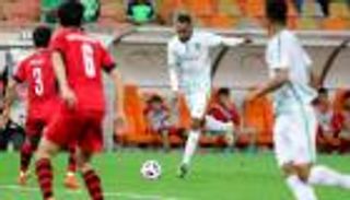 الأهلي السعودي يتأهل بصعوبة لمجموعات دوري أبطال آسيا