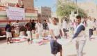 الهلال الأحمر الإماراتي يوزع 32 طن مساعدات في حضرموت اليمنية