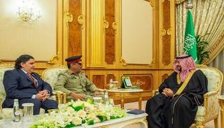 الأمير خالد بن سلمان بن عبدالعزيز والفريق الأول الركن نديم رضا