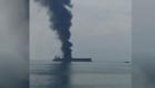 الإمارات تعلن إنقاذ طاقم ناقلة نفط بنمية بالخليج