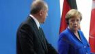 أردوغان يهدد حياة مئات الأتراك طالبي اللجوء لألمانيا