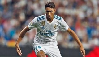 أشرف حكيمي بقميص ريال مدريد 