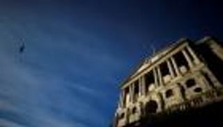 إنجلترا تثبت "الفائدة" وأوكرانيا تخفضها لأدنى مستوى من 6 سنوات