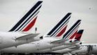 عزلة "كورونا" تزداد.."إير فرانس" وأوكرانيا تعلقان رحلاتها