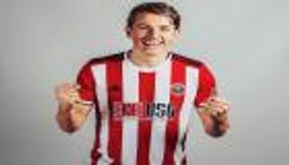 حلم المشاركة الأوروبية.. شيفيلد يضم صفقة قياسية